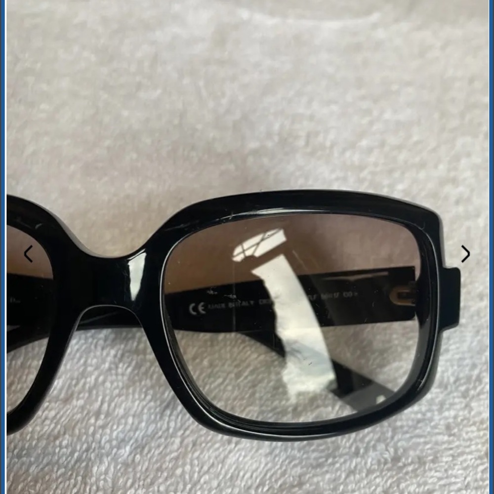Dior Black Frame Sunglasses with Brown Gradient Lenses - Picture 3 of 8